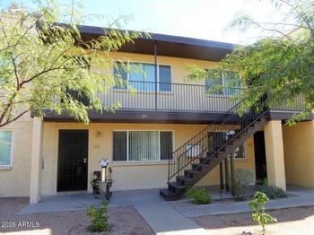 815 Ray Rd, Chandler, AZ 85225