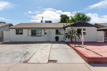 8151 Clarendon Ave, Phoenix, AZ 85033