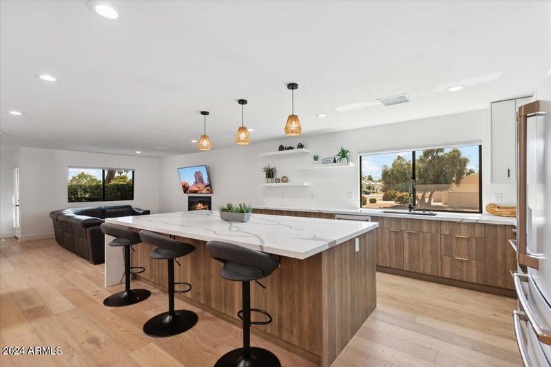 8151 E Del Caverna Dr, Scottsdale, AZ 85258