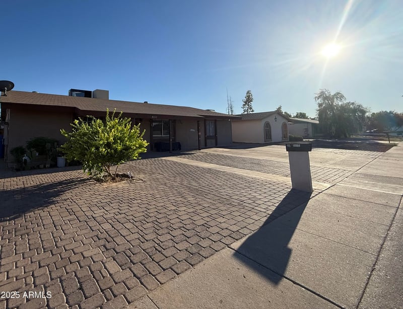 8151 Westview Dr, Phoenix, AZ 85033