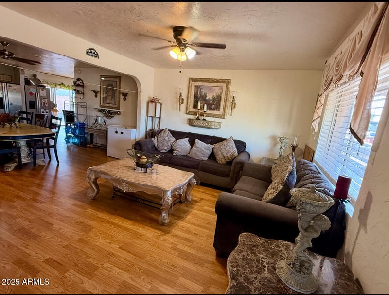 8151 Westview Dr, Phoenix, AZ 85033