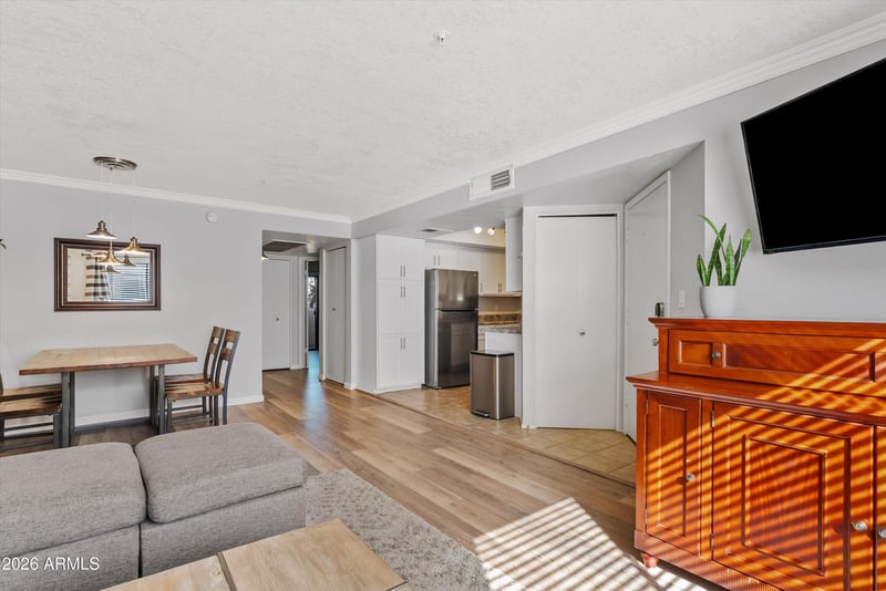 8155 Roosevelt St #214, Scottsdale, AZ 85257