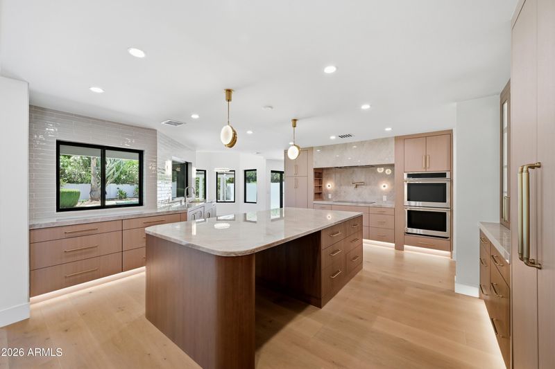8157 E Del Capitan Dr, Scottsdale, AZ 85258