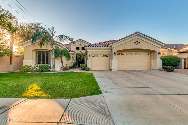 8158 S Dromedary Dr, Tempe, AZ 85284