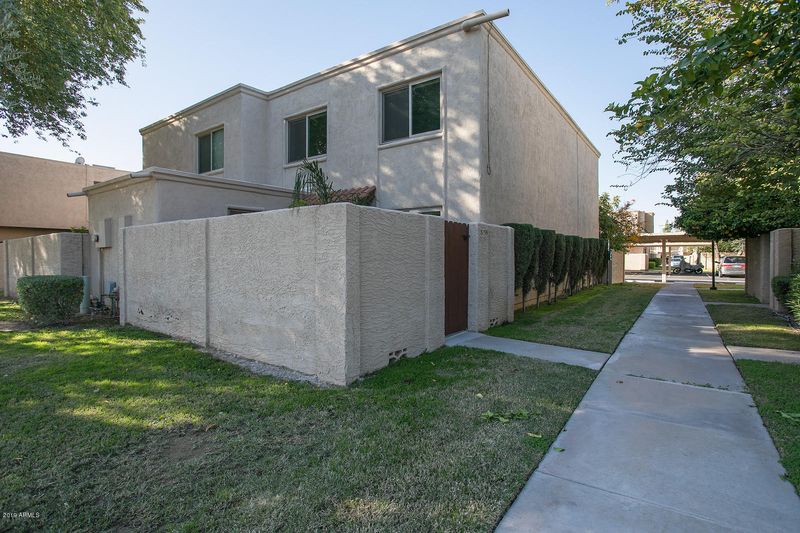 8159 E Glenrosa Ave, Scottsdale, AZ 85251