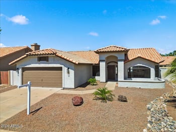 816 Courtney Ln, Tempe, AZ 85284