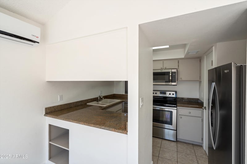 816 Melody Ln, Tempe, AZ 85281