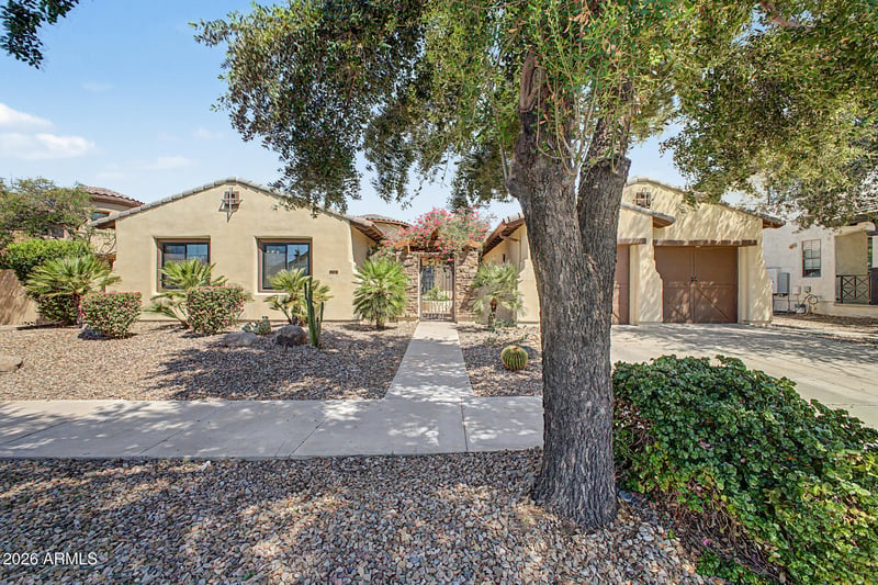 816 W Sycamore Ct, Litchfield Park, AZ 85340