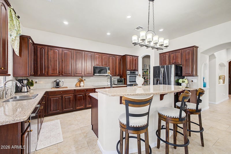 816 W Sycamore Ct, Litchfield Park, AZ 85340