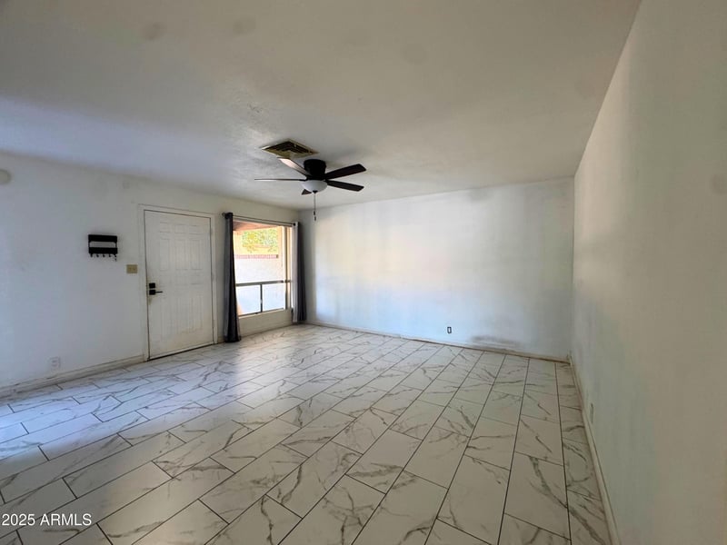 8161 107th Ave #109, Peoria, AZ 85345