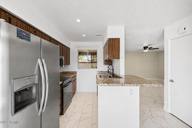 8161 N 107th Ave #109, Peoria, AZ 85345