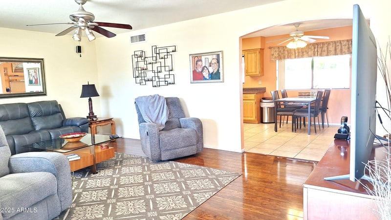 8162 Neville Ave, Mesa, AZ 85209