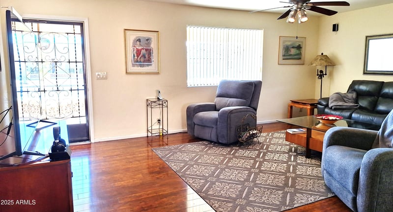 8162 Neville Ave, Mesa, AZ 85209