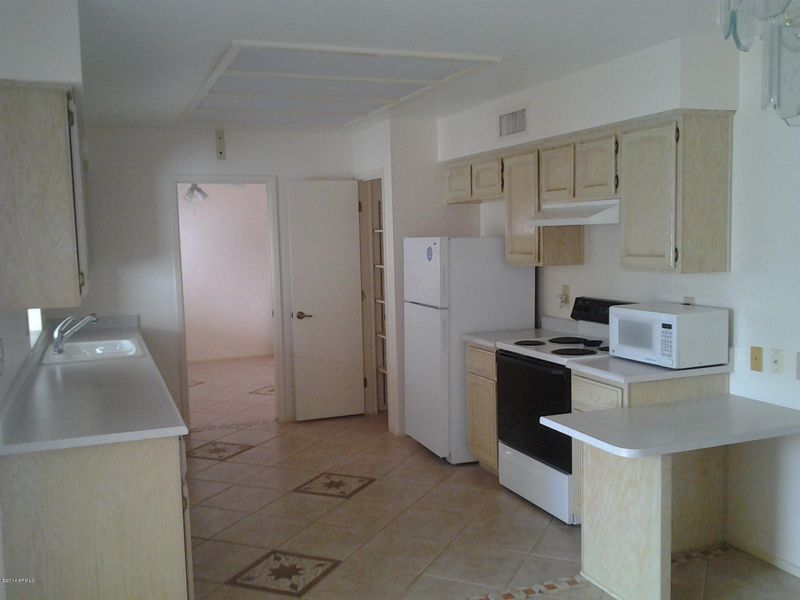 8163 E Navarro Ave, Mesa, AZ 85209