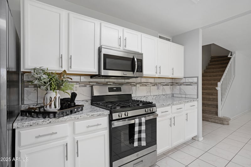 8163 Posada Ave, Mesa, AZ 85212
