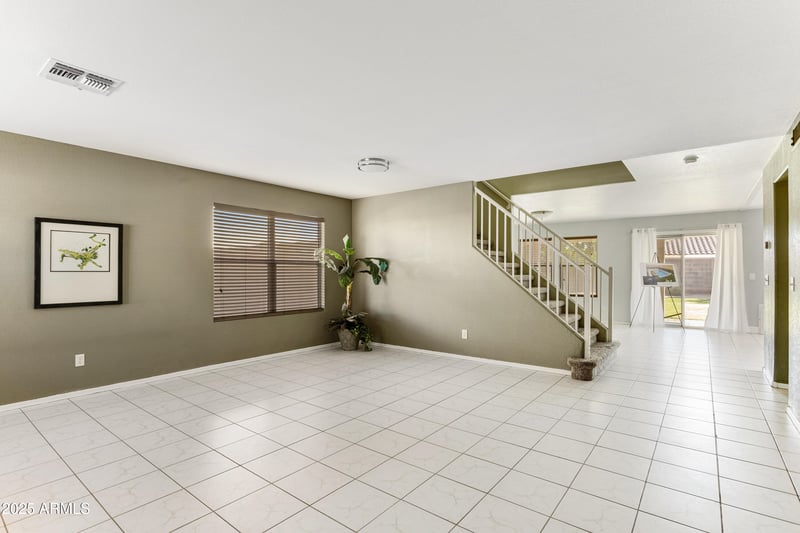 8163 Posada Ave, Mesa, AZ 85212