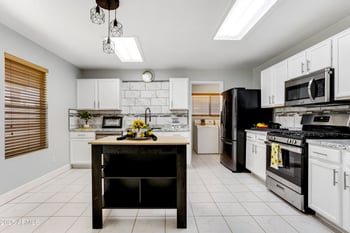8163 Posada Ave, Mesa, AZ 85212