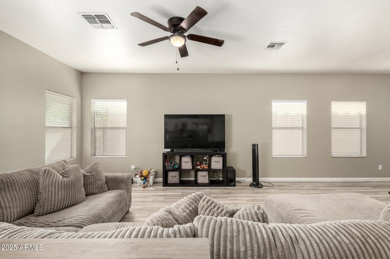 8167 Carol Ave, Peoria, AZ 85345
