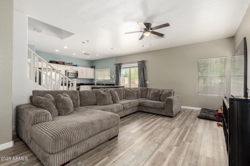 8167 Carol Ave, Peoria, AZ 85345
