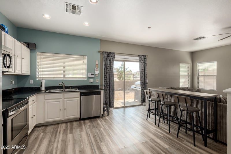 8167 Carol Ave, Peoria, AZ 85345