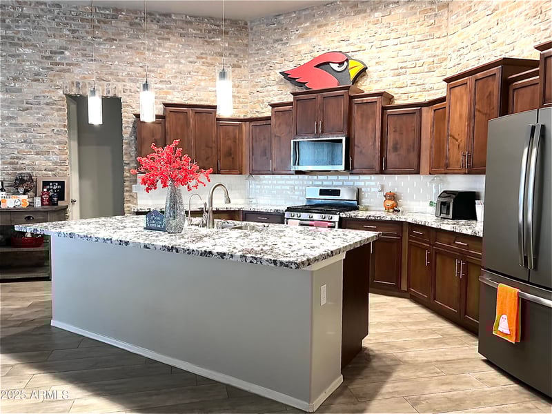 817 Ardmore Rd, Phoenix, AZ 85041