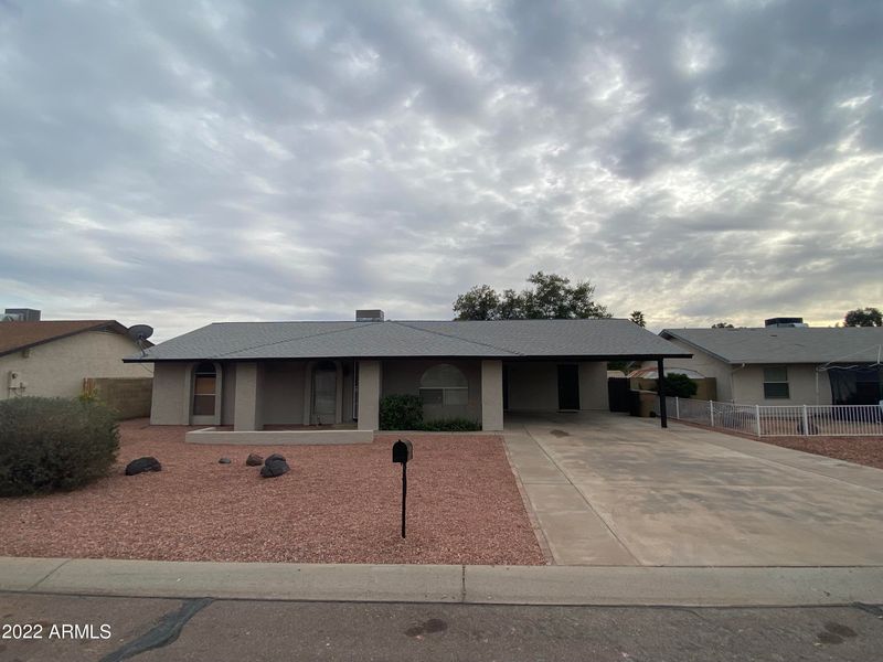 817 E Calle Adobe Ln, Goodyear, AZ 85338