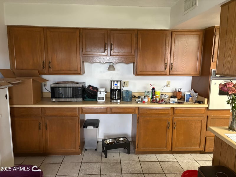 817 Knowles Cir, Mesa, AZ 85210