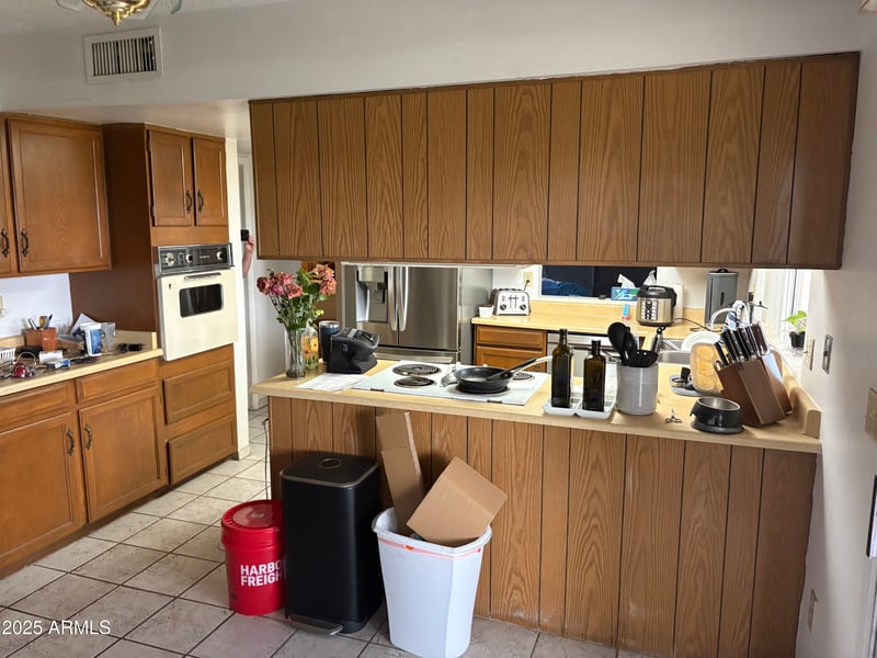 817 Knowles Cir, Mesa, AZ 85210