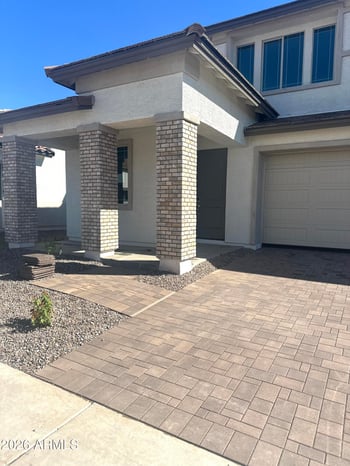 817 Sparrow Dr, Queen Creek, AZ 85140