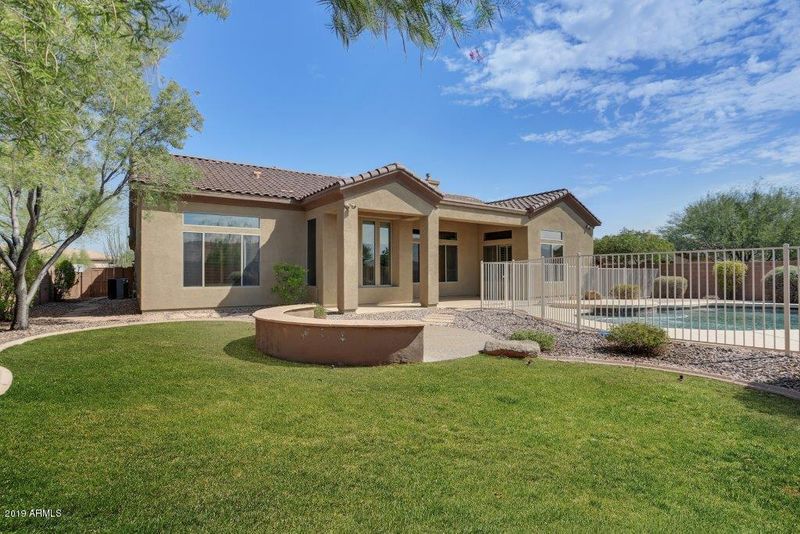 817 W Silver Pine Dr, Anthem, AZ 85086