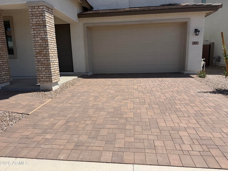 817 Sparrow Dr, Queen Creek, AZ 85140