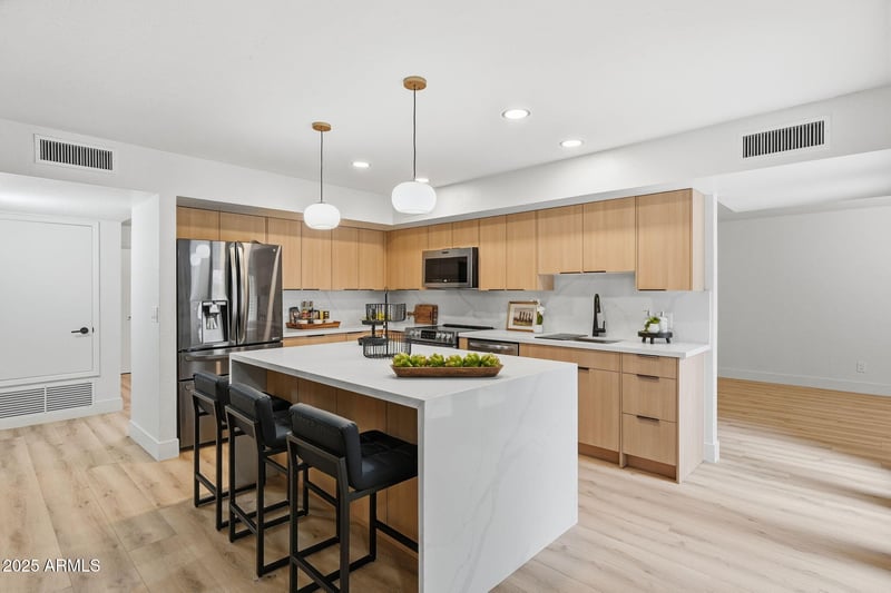 8171 Del Caverna Dr, Scottsdale, AZ 85258