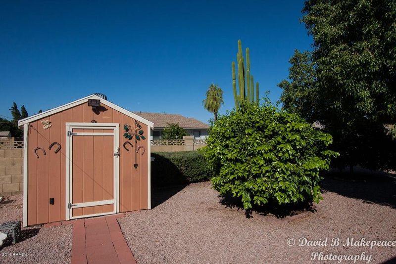 818 N 64th St, Mesa, AZ 85205