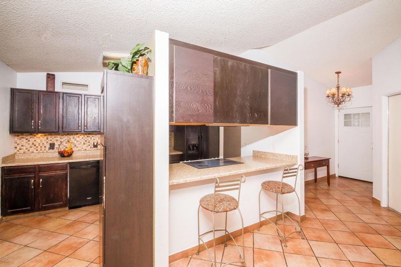 818 W Rosal Pl, Chandler, AZ 85225