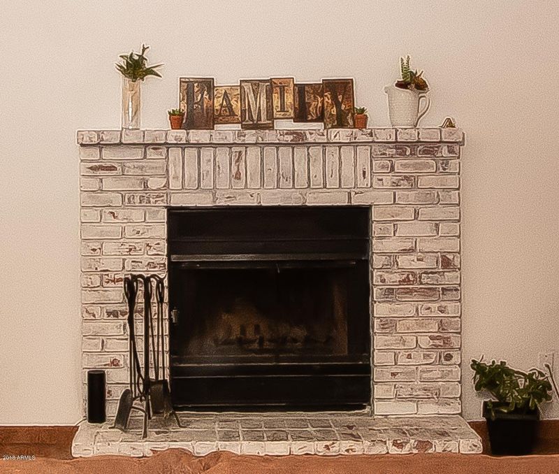 818 W Rosal Pl, Chandler, AZ 85225
