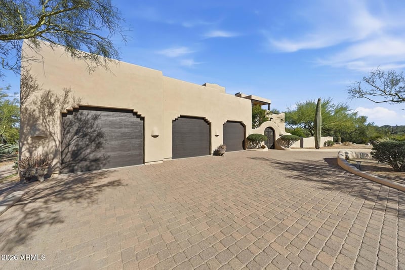 8180 Dove Valley Rd, Scottsdale, AZ 85266