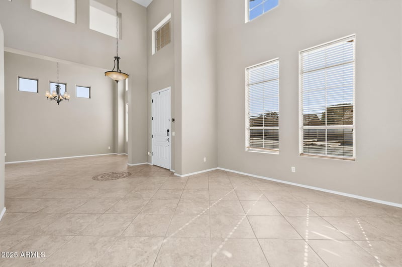 8180 Gelding Dr, Peoria, AZ 85381