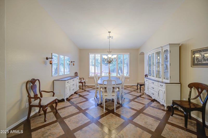8182 Crocus Dr, Peoria, AZ 85381