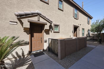 8186 Colcord Canyon Rd, Phoenix, AZ 85043