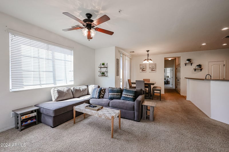 8186 Colcord Canyon Rd, Phoenix, AZ 85043