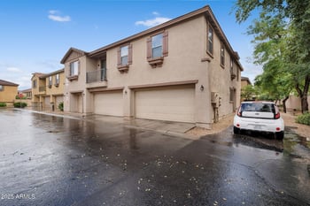 8187 Lynwood St, Phoenix, AZ 85043