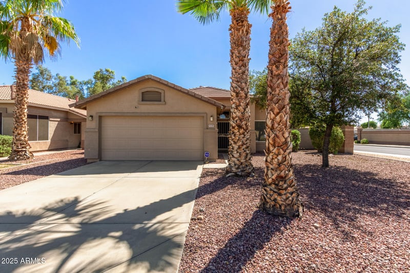 8189 Pontiac Dr, Peoria, AZ 85382