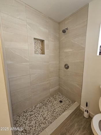 819 Apollo Rd, Phoenix, AZ 85042