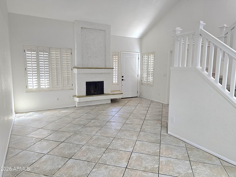 819 College Ave #F106, Tempe, AZ 85288