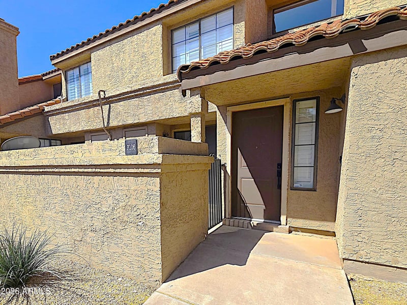 819 College Ave #F106, Tempe, AZ 85288