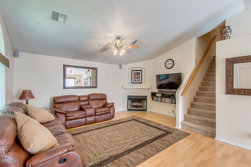 819 E Vaughn Ave, Gilbert, AZ 85234