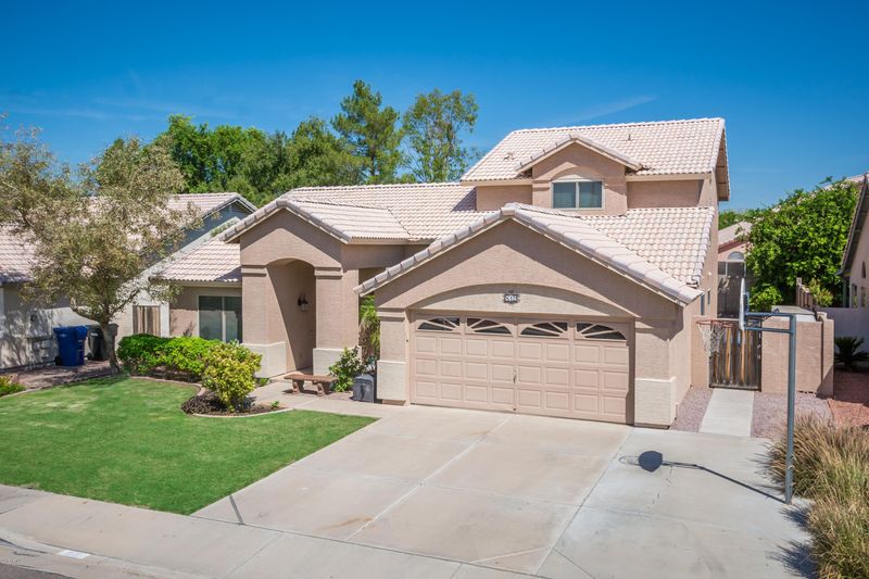 819 N Blue Marlin Dr, Gilbert, AZ 85234