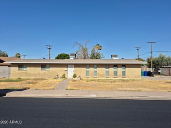 819 Pioneer --, Mesa, AZ 85203