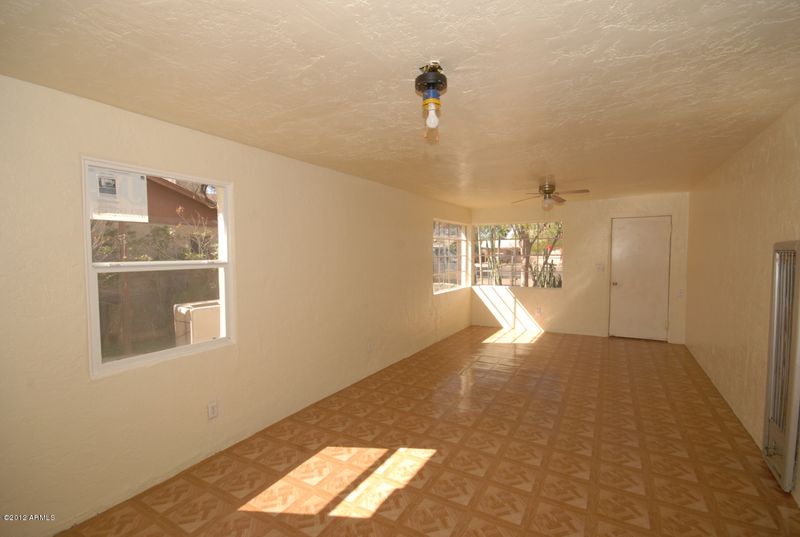 819 S Mesa Dr, Mesa, AZ 85210