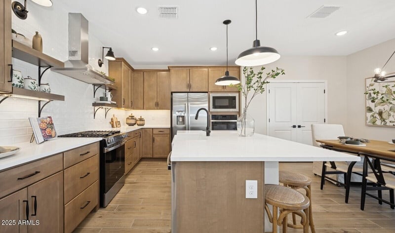 8190 80th Ln, Peoria, AZ 85345